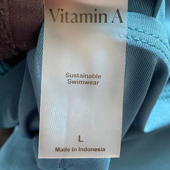 VITAMIN A Reese Scoop Neck Textured Ribbed One Piece Swimsuit Teal, NWOT, Large - Picture 6 of 14